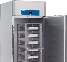 Fabriksmonterad elektrisk avfrostning (M och F modellerna) Elektronikbox / Styrenhet Styrenhet, expansionsventil och säkerhetsventil