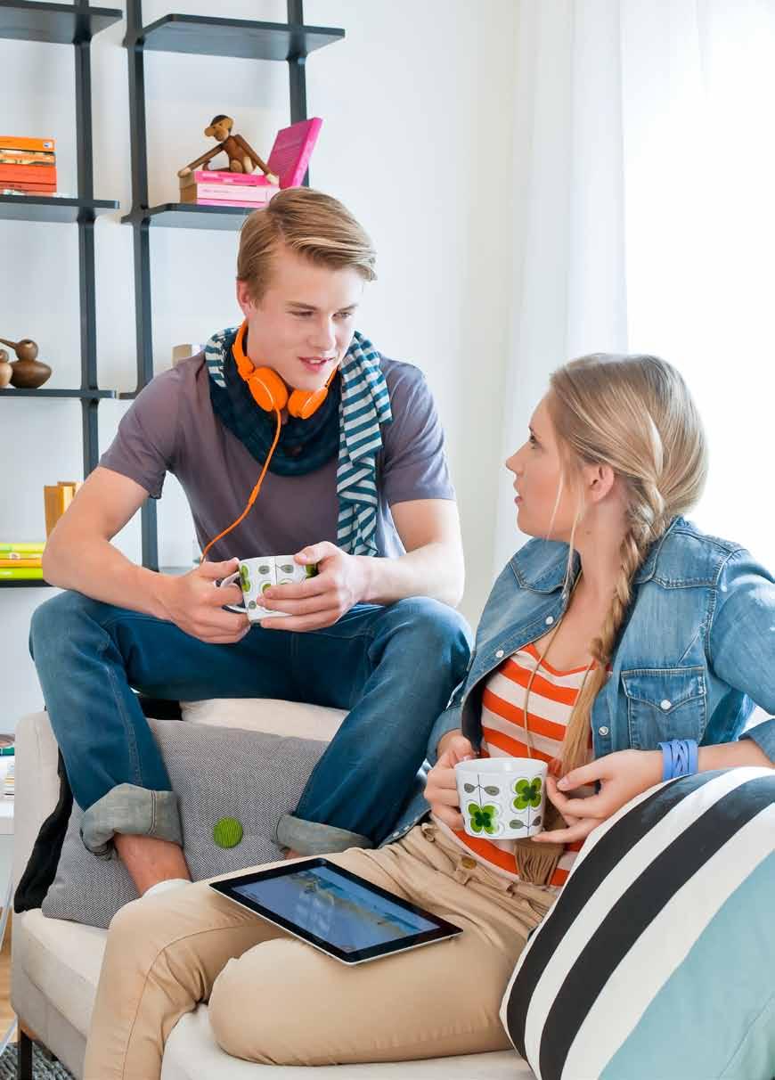 Plats för gästfrihet När du köper en bostad i Kajutan ingår alltid ett extra gästrum. Som boende disponerar du nämligen en gästlägenhet med två separata sovrum.