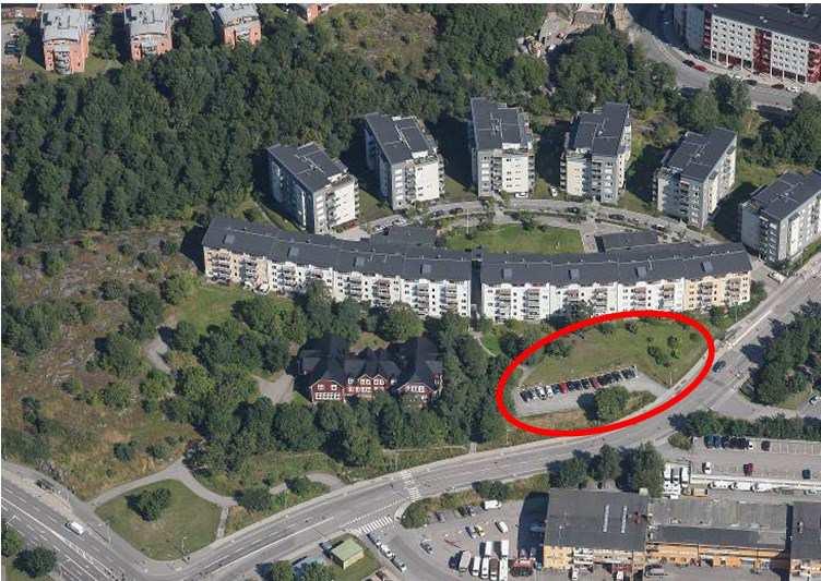 Sida 5 (12) sex punkthus uppförda år 2006 i 5-6 våningar. Området ligger topografiskt något högre än fastigheten Årstaberg 1. Snedbild över området.