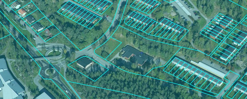 NATUR- OCH BYGGNADSFÖRVALTNINGEN Datum 2017-10-23 Diarienummer NBN-2017/2596.313 Planområdets placering är markerad med vit cirkel. Ljusblått markerar fastighetsgränser.