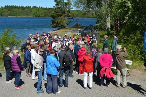 Vid första uppehållet var det guidning av Siaröfortet, innehållsrikt och humoristiskt.