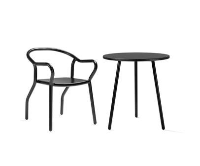 bord tables montmartre BY JONAS WAGELL Bord i flera storlekar och höjder med stativ i stålrör i standard (svart eller vit), eller.