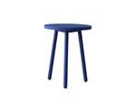 bord tables montmartre BY JONAS WAGELL Loungebord i 3 stolekar med stativ i stålrör i standard (svart eller vit), eller. Skiva i betsad ask, färgmatchad med stativ.