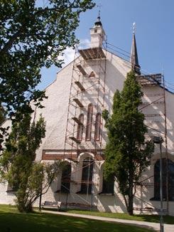 Där fanns nämligen Carl Gottfrid Johanssons Koppar- & Plåtslageri vilken fick hedersuppdraget att tillverka tuppen i samband med restaureringen av kyrkan i början av 1920-talet.
