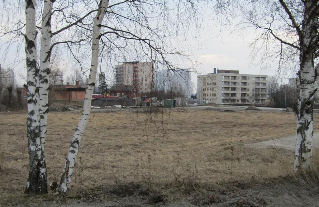6 (15) Bild över planområdet mot söder med serviceboende och punkthus i bakgrunden Natur, kultur och rekreation I området runt fastigheten finns möjligheter till rekreation utmed Ljusnans strand.