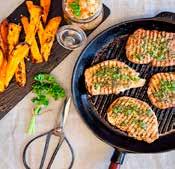 Veckans meny: Recept 1: Marockansk färsgryta med yoghurt och ris Recept 2: Kycklingspett med melonsalsa och rostad potatis Recept 3: Tunnbrödsrulle med frasig fisk och potatisstomp