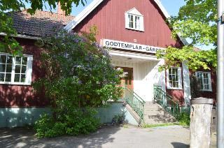 Träffar Godtemplargården Trumslagargatan 10 Älvsjö Det finns en handikappvänlig ingång vid sidan av huset.