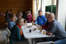 Aktiviteter Boule På sommaren spelar vi boule varje tisdag kl. 10.00 på bollplanen vid Herrängens Gård. Höst och vår spelar vi i Liljeholmshallen, Mejerivägen 4, på torsdagar kl. 14.00-16.00. För inomhusspel kontakta Daisy Hagman, tel.