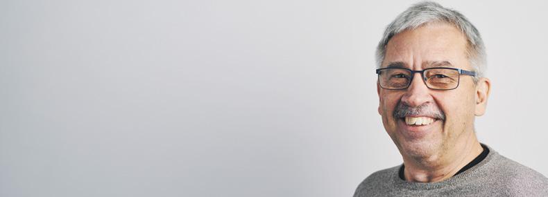 HJÄLP TILL DE INSJUKNADE OCH DERAS ANHÖRIGA Nuförtiden insjuknar var tredje finländare i cancer i något skede av sitt liv.