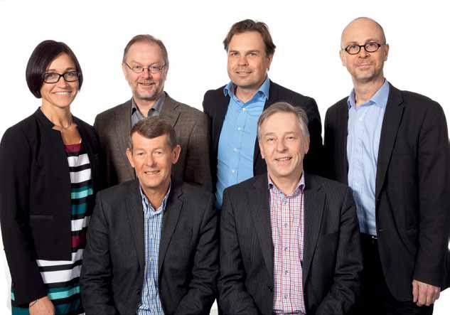 Årsredovisning/bolagsstyrningsrapport Ledningsgrupp Övre raden från vänster: Maria Kröger, Lars Stenlund, Patrik Fransson och Kjell Hedström. Nedre raden: Olov Sandberg och Lars Eriksson.
