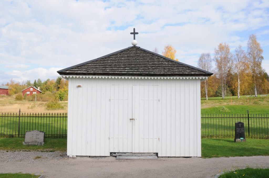 Figur 16 Bårhuset efter att kors