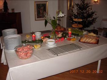 Logemöte och räkafton den 20 december. Detta möte samlade 38 bröder. De tre bröder som ansökt om utträde ur Orden och loge beviljades detta och är således inte medlemmar i vår loge längre.
