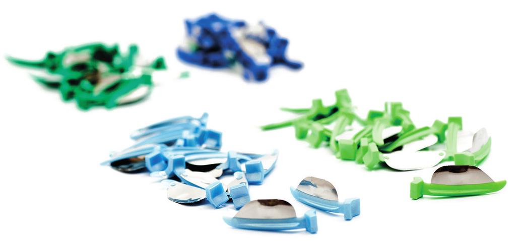 PractiPal Bricksystem består av praktiska moduler i svart glasfiberplast.