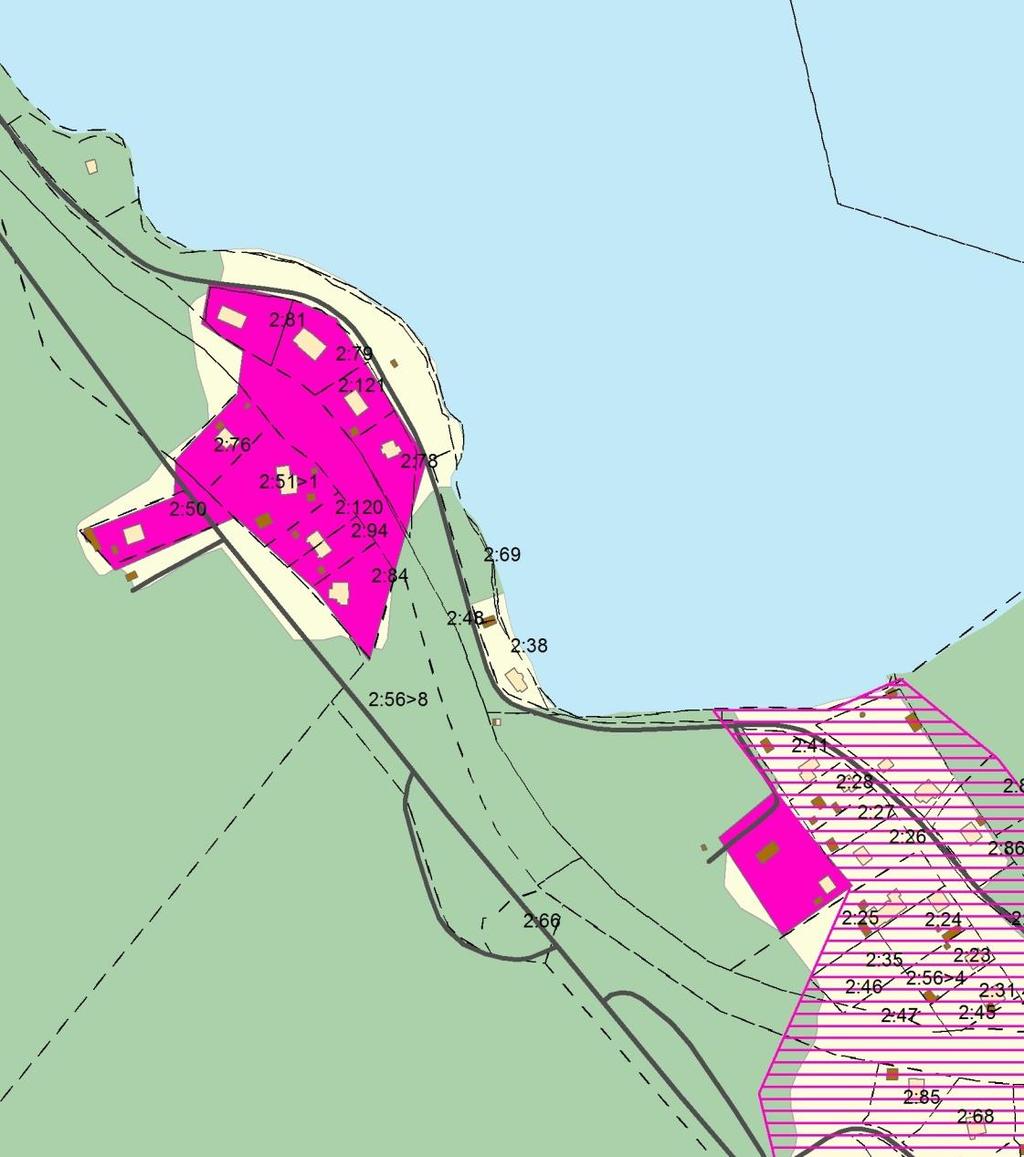 15 3.3 Laxsjövägen Allmän orientering Bebyggelsen består av friliggande småhus varav hälften är permanentbostäder. Området bedöms inte kunna bebyggas med ytterligare bostäder.