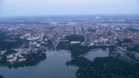 I de flesta fall bör åtgärderna dock vara inriktade mot drivkrafter och påverkande faktorer snarare än mot tillstånd och effekter.