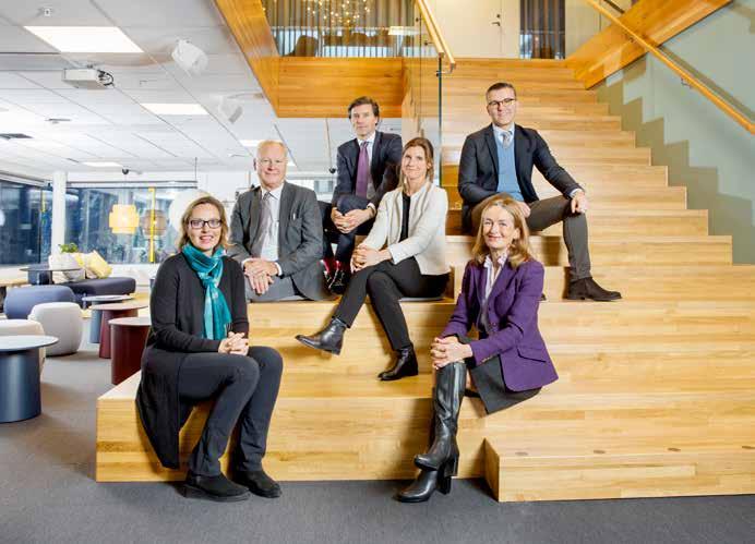Styrelse CAROLINE KRENSLER, född 1967 Styrelseledamot sedan 2017 Utbildning: Studier i ekonomi på Handelshögskolan vid Göteborgs universitet samt marknadsföring i London, Montreal och Lyon.