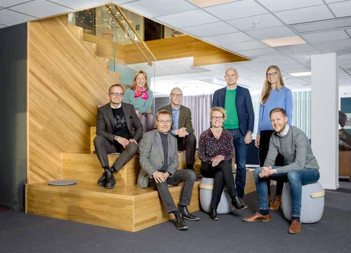 Ledningsgrupp ROGER SUNDBOM, född 1969 Projektutvecklingschef Anställd 2015 Utbildning: Driftingenjör fastighetsinriktning Antal aktier: Aktie B 6 375 CHRISTINA CEDÉRUS OLAUSON, född 1964