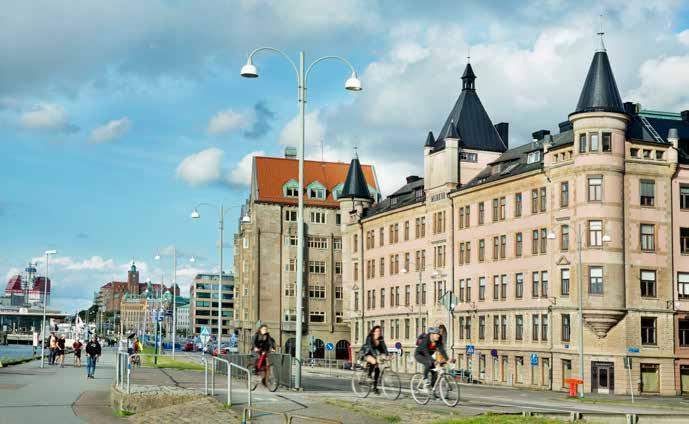 Skeppsbron ska utvecklas till göteborgarnas nya mötesplats vid älven. Här skapas ett attraktivt kajstråk och blandstad som bidrar till levande och trygga miljöer.