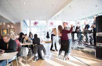 000 kr för att barn i krig ska ha rätt att gå i skolan. Utöver detta samlade personalen in 37 600 ur egna fickor.