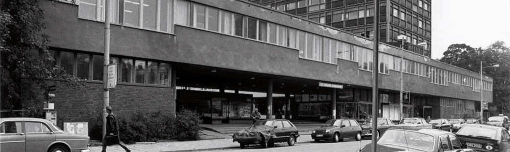 Utomhusmiljöer och detaljer av kulturhistoriskt värde: Ursprungsplanens tankegångar med höghus och stor andel allmän yta