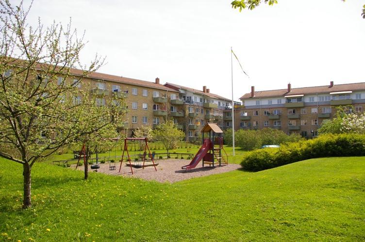 Välkommen till HSB 36 Vreten Vi önskar dig välkommen till ett lugnt och trivsamt bostadsområde. Vår förhoppning är att du ska trivas i din nya bostad och med din nya bostadsrättsförening.