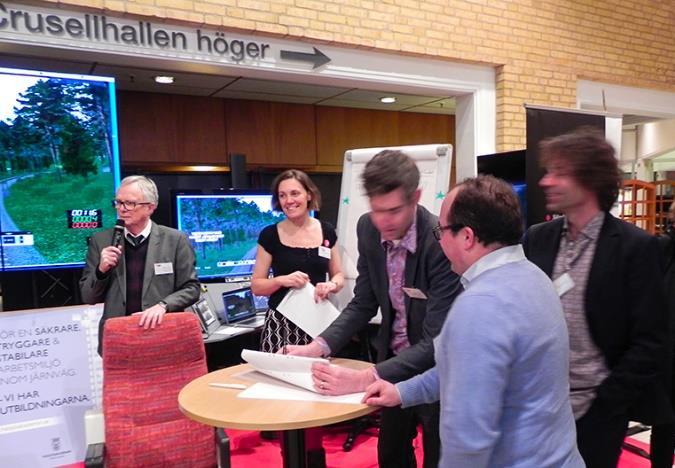 Vid invigningen arrangerades tävlingarna Energieffektiv körning och På rätt spår.