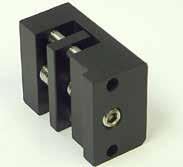 6 Valbara tillbehör V-insats För standardpreparatklämmor 4 0502 38005 och 4 0502 37998, silverfärgad, gör det möjligt att spänna fast cylindriska preparat Bild 23 Beställningsnr: 4 0502 38000 Hållare