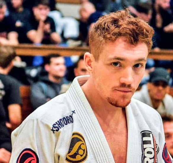 Foto: Pia Wulff Foto: Cover photo from 2017 IBJJF German Nationals BRASILIANSK JI-JUTSU Max Lindblad är professionell utövare av Brasiliansk Ji Jutsu (BJJ) och en av Europas främsta.