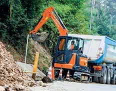 Hitachi Construction Machinery Vi utvecklar entreprenadmaskiner som bidrar i utvecklingen av moderna och bekväma samhällen Yuichi Tsujimoto, HCM President BYGG EN BÄTTRE FRAMTID Hitachi, Ltd.