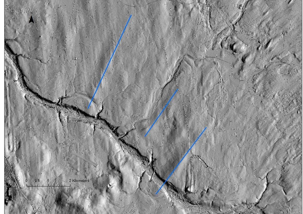 Fig. 12 Förstoring av de 3 stora strömlinjeformade landformerna i SV-NO riktning med en del av Råådalen som skär genom landskpet i nästan rät vinkel mot dem.