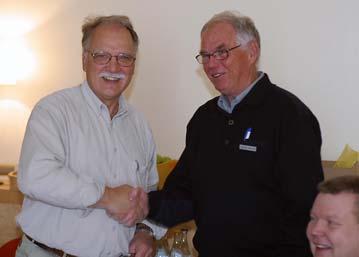 Bosse SM2PYN och DL2 leder förhandlingarna Region SSB CW Mixed M-Op Öbor EU 82 60 32 67 AF 2 3 AS 14 18 16 8 NA 11 6 12 3 OC 5 8 2 3 SA 1 1 Totalt 105 92 62 85 Ej-öbor EU 170 204 132 23 AF AS 12 18