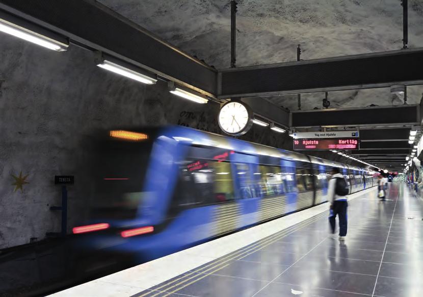med flera och utpräglade riskfaktorer på flera nivåer ha hög prioritet för insatser och man bör vara öppen för att det kommer kunna finnas flera viktiga kriminogena behov när man jobbar med