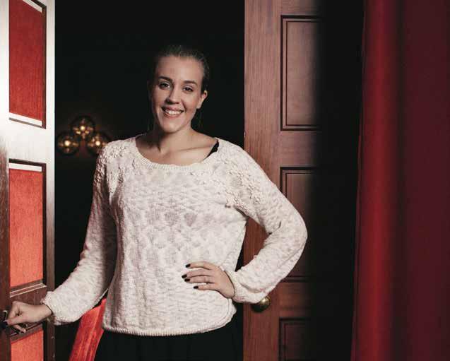 Teater för skolan Lina Nordström, foto: Henrik Mill För två år sedan påbörjades ett treårigt samarbete med Cirkus Cirkör som bland annat möjliggjort att kostnadsfritt kunna erbjuda cirkusworkshops/