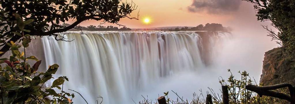 Botswana de Luxe med Victoriafallen Ett oförglömligt äventyr i det vildaste och mest ursprungliga Afrika! Victoriafallen är ett av de sju naturunderverken och i Botswanafinns en enorm djurrikedom.