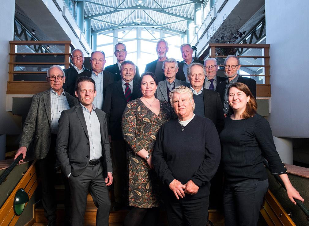 Revisorer Revisorer Revisorsersättare Bo Klasmark M, Täby Kent Hjalmarsson, M, Upplands Väsby Mikael Zuhr, L, Täby Christer Liss, L, Solna Björn Lundin, S, Upplands Väsby Herman Brundin, S, Täby (t o