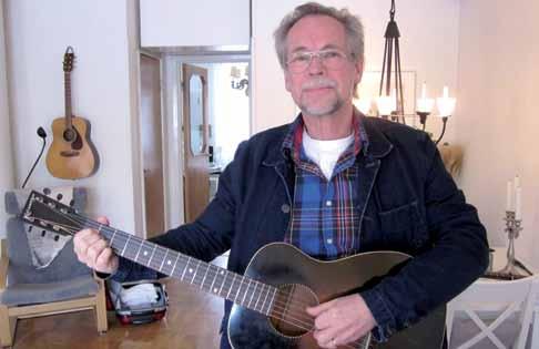 James Hollingworth En barnmusiklegend Han är en levande barnmusiklegend som i snart 40 års tid har skrivit oförglömliga barnlåtar för stora och små.