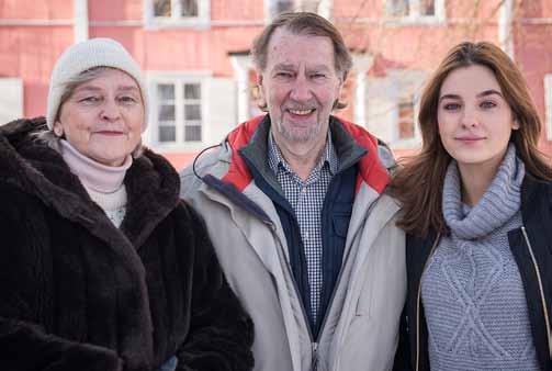 Tävlingen riktar sig till både yngre och äldre. Vi har två prisklasser: den ena för barn upp till 15 år, den andra för dem över 15 år.