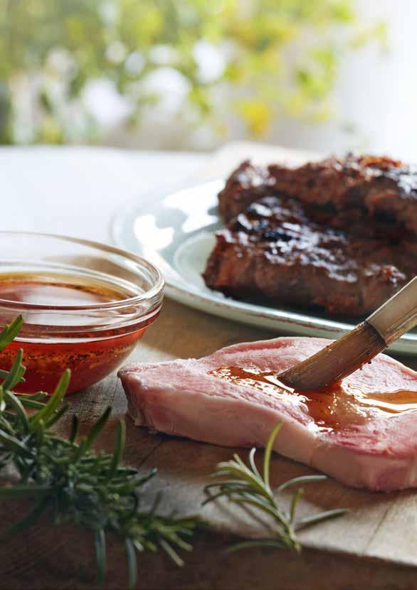 Magiska marinader Fördjupa och förhöj smaken på både kött och fisk snabbt och enkelt med läckra marinader. Marinad till fläskkött Till cirka 1 ½ kg fläskkött Syra, sötma och extra hetta från Sambal.