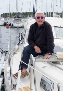 De kom på 15 plats av 35 startande. Eric ska köpa sig en E-jolle och träna i sommar.