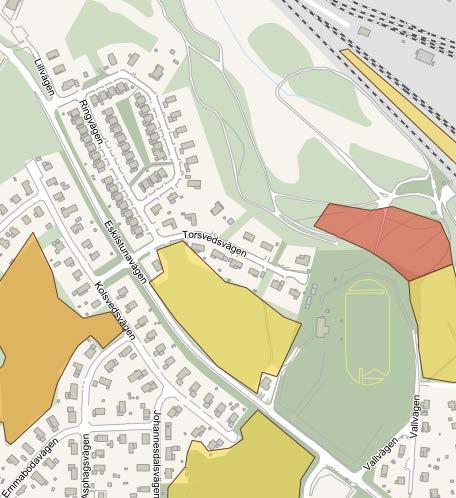 Eskilstuna kommun 4 (18) FÖRUTSÄTTNINGAR OCH FÖRÄNDRINGAR Natur och kultur Mark och vegetation De gröna ytor som finns inom planområdet är villaträdgårdarna, idrottsplatsen samt ett naturområde i