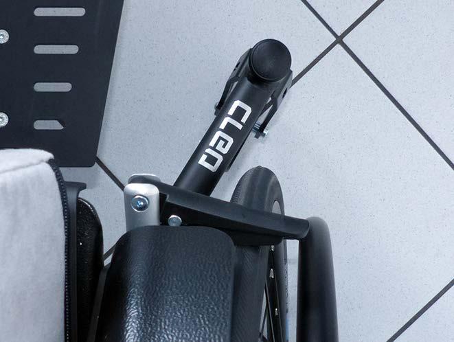 Vid transport i ett handikappanpassat fordon ska alltid fordonets säten och tillhörande spärrsystem användas av passagerarna när det är möjligt.