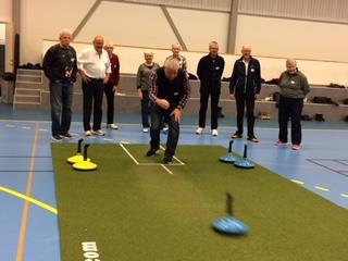 Boule Måndagar 14:00 (sommar 10:00) och onsdagar 10:00. Boulehallen vid Vilan.