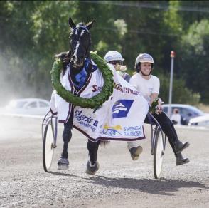 travbana och Agria. Tillsammans är vi starka! Tack till våra sponsorer till priser under dagen!