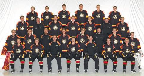 Brynäs IF J20 Placering 2012/2013: Utslagna i åttondelsfinal Bakre från vänster: Daniel Ljunggren, Simon Engström, Henrik Messfeldt, Emil Molin, Johan Eriksson, Adam Lööf, Carl Johan Meyer, Marcus
