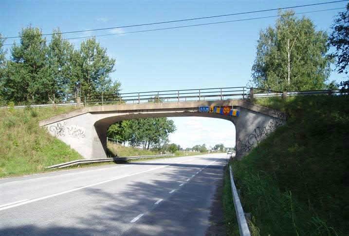 Bro över E20 vid