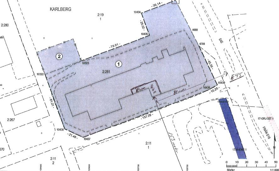 Figur 3. Skiss på föreslagen omvandling till uthyrbara övernattningsrum (tillfällig vistelse) i ett första skede, se röd markering. Enligt ovan angränsar fastigheten mot E45.