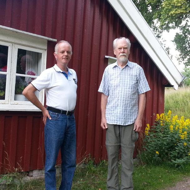 Mycket arbete har lagts ned på att samla information om bildernas motiv, såsom namn på personer.