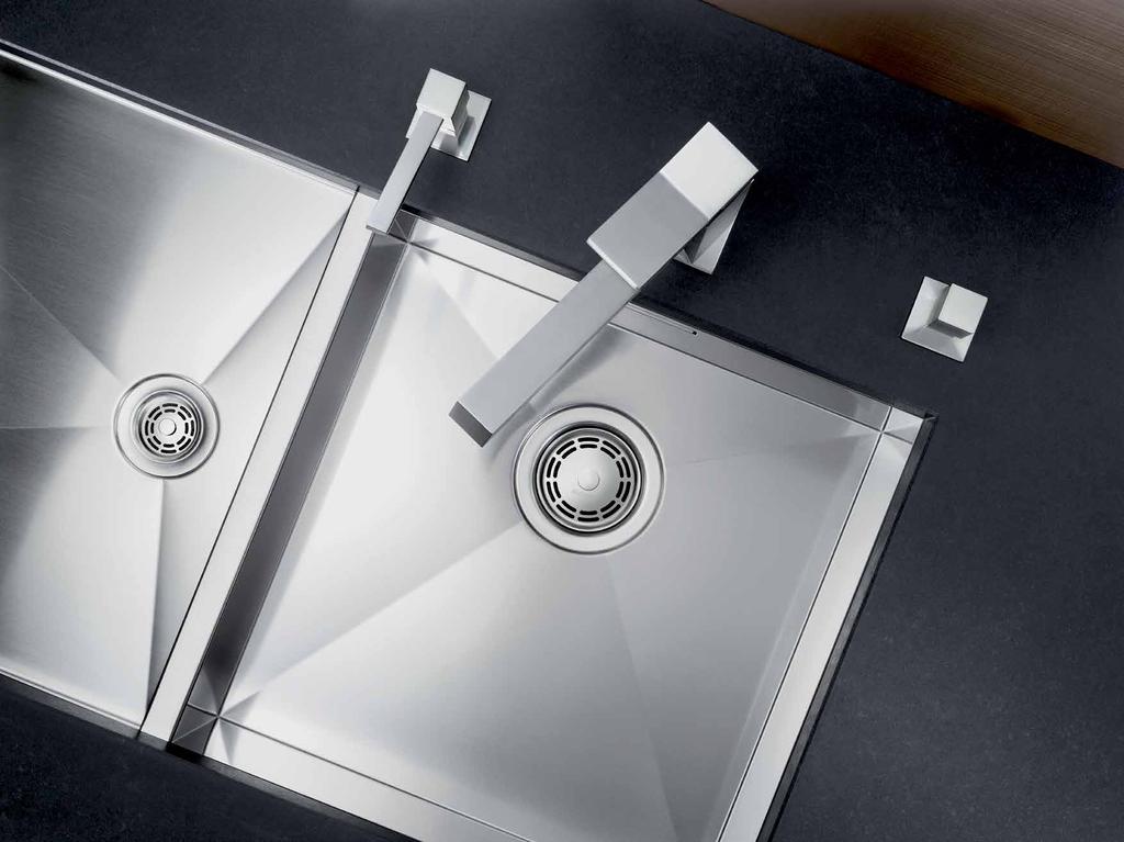 BLANCO ZEROX-diskbänkarna står för stilfull design. Alla hörnen och botten på diskbänken är helt raka (R=0 mm).