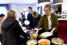 kan max ha två lektioner per dag; en före lunch och en efter Ett aktivt elevhälsoteam från hälsocentralen Ripan finns på skolan Erfaren specialpedagog finns tillgänglig alla dagar Vi har ett nära
