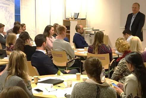 På utbildningens sista dag kom Anna och Joakim Vägermark ner från sin mjölkgård i Västernorrland, - Storboda Mjölk, som de driver tillsammans, för inspirera ungdomarna till våga satsa och tro på sina